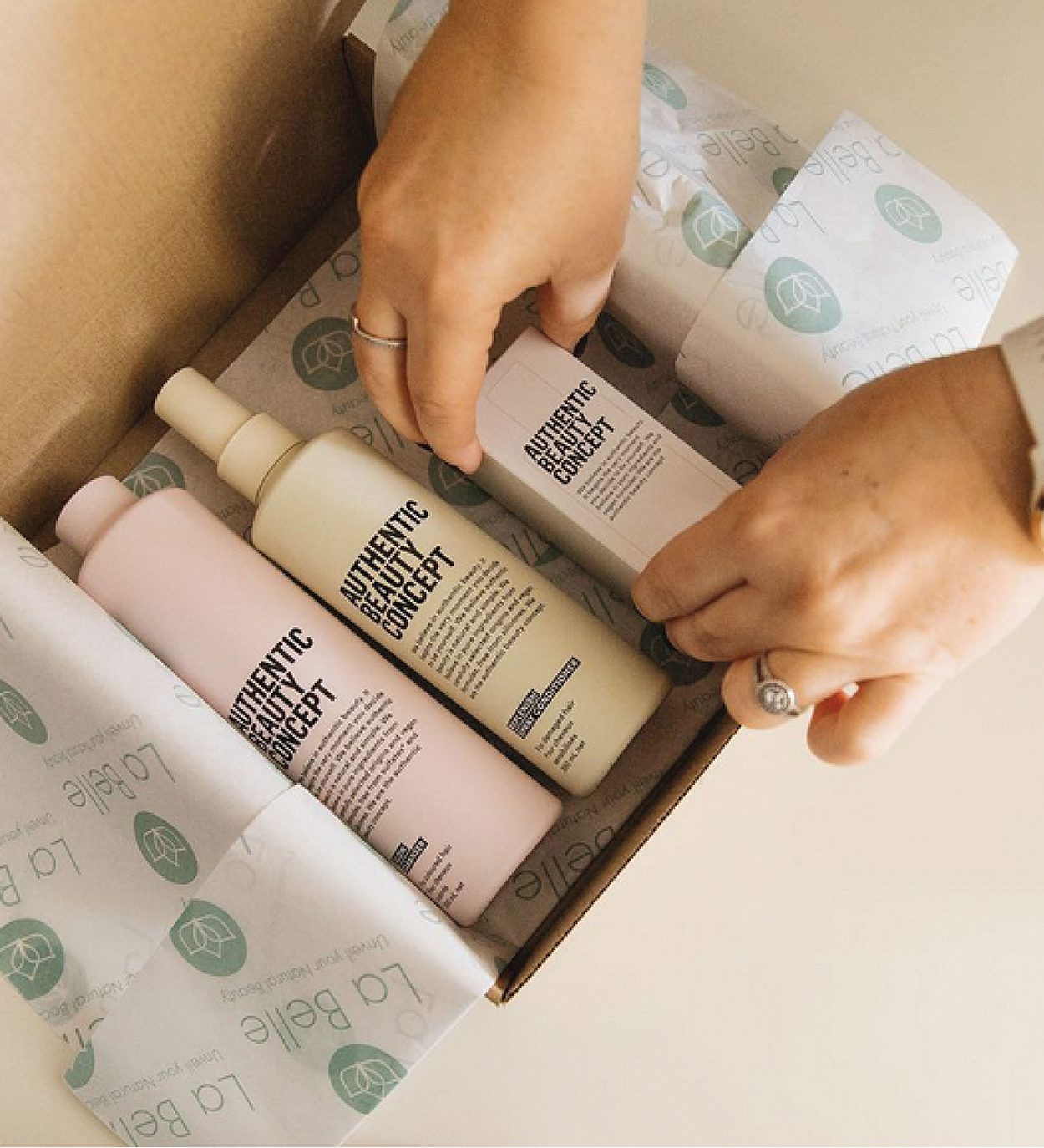 La Belle Packaging paper